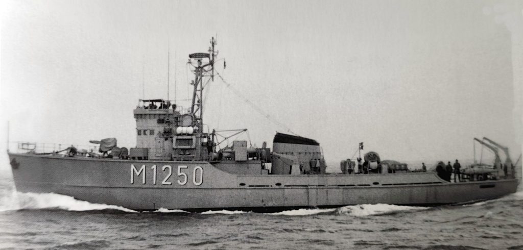 Vegesack-Klasse: Quelle:Foto Deutsche Quelle: Vegesack-Klasse: Von Wolfgang Fricke - Eigenes Werk, CC BY 3.0, https://commons.wikimedia.org/w/index.php?curid=105994414 he Marine. Enzyklopädie der Bundesmarine 1956 – 1990. Motorbuchverlag 2019, Hans Karr